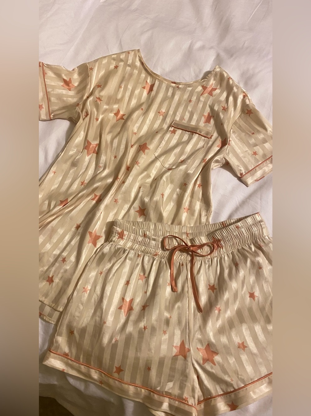 Rachel Parcell Satin Star-Print Pajama Set in Champagne/Pinkish